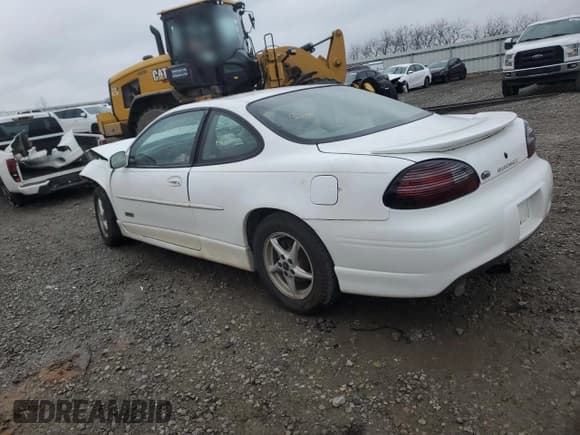 ✅ 2000 Pontiac Grand Prix GTP • VIN: 1G2WR1213YF271868 • Лот: 83749414. Опубликован ранее на Copart с пробегом 81 420 миль. Бесплатный доступ к архиву аукционных продаж из США и подробный отчёт об истории автомобиля на DreamBid. Изображение 2.