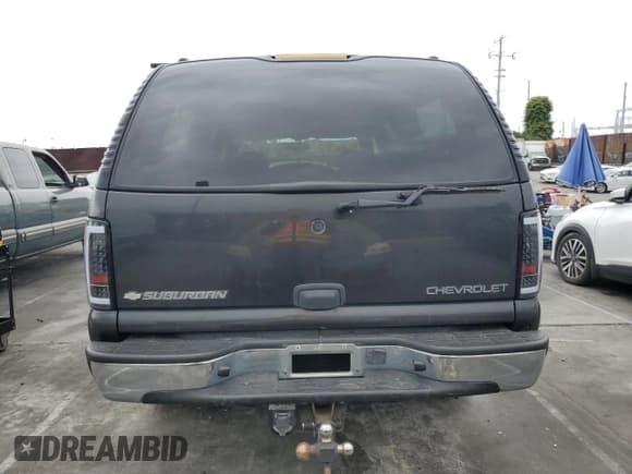✅ 2004 Chevrolet Suburban LT • VIN: 3GNEC16T34G196660 • Лот: 55841965. Опубликован ранее на Copart с пробегом Не указан. Бесплатный доступ к архиву аукционных продаж из США и подробный отчёт об истории автомобиля на DreamBid. Изображение 6.