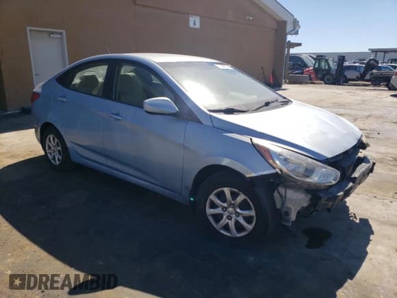 ✅ 2013 Hyundai Accent GLS • VIN: KMHCT4AE1DU284092 • Лот: 70888604. Опубликован ранее на Copart с пробегом 186 300 миль. Бесплатный доступ к архиву аукционных продаж из США и подробный отчёт об истории автомобиля на DreamBid. Изображение 4.