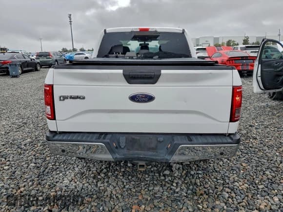 ✅ 2017 Ford F-150 XL • VIN: 1FTEW1C81HFB12469 • Lot: 96051155. Wystawiony na Copart z przebiegiem 192 348 mil. Bezpłatny archiwum sprzedaży aukcyjnych z USA i szczegółowy raport historii pojazdu na DreamBid. Zdjęcie 6.