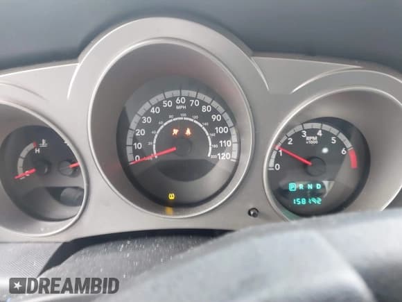 ✅ 2010 Dodge Avenger SXT • VIN: 1B3CC4FB6AN144338 • Lot: 41236730. Wystawiony na IAAI z przebiegiem 158 192 mil. Bezpłatny archiwum sprzedaży aukcyjnych z USA i szczegółowy raport historii pojazdu na DreamBid. Zdjęcie 7.