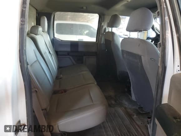 ✅ 2019 Ford F-150 • VIN: 1FTEW1P48KKC25003 • Lot: 91518155. Listed on Copart with 214,782 mi. Free auction sales archive from the USA and detailed vehicle history report at DreamBid. Image 10.