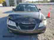 2009 Hyundai Sonata Limited z VIN 5NPEU46C79H545695, wystawiony jako Copart lot #82485375 z przebiegiem 187 737 mil mil oraz Szkoda całkowita • Salvage title. Historia ofert i sprzedaży dostępna na DreamBid. Obrazek 5.