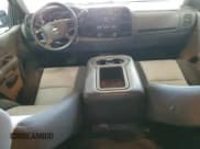 ✅ 2009 Chevrolet Silverado 2500HD Work Truck • VIN: 1GCHK43K79F189371 • Lot: 63096975. Wystawiony na Copart z przebiegiem 178 431 mil. Bezpłatny archiwum sprzedaży aukcyjnych z USA i szczegółowy raport historii pojazdu na DreamBid. Zdjęcie 8.