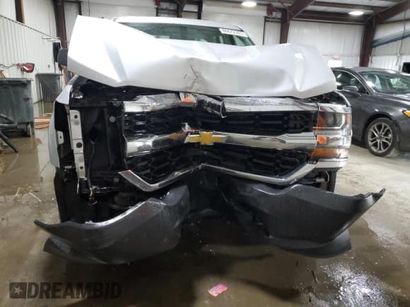 ✅ 2017 Chevrolet Silverado 1500 Work Truck • VIN: 1GCVKNEC1HZ222716 • Лот: 86672305. Опубликован ранее на Copart с пробегом 248 454 миль. Бесплатный доступ к архиву аукционных продаж из США и подробный отчёт об истории автомобиля на DreamBid. Изображение 5.