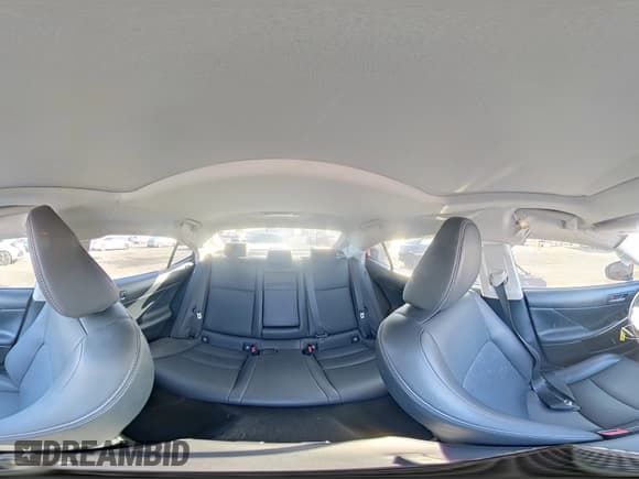 ✅ 2016 Lexus IS 200t • VIN: JTHBA1D2XG5016497 • Лот: 81872245. Опубликован ранее на Copart с пробегом 115 820 миль. Бесплатный доступ к архиву аукционных продаж из США и подробный отчёт об истории автомобиля на DreamBid. Изображение 14.