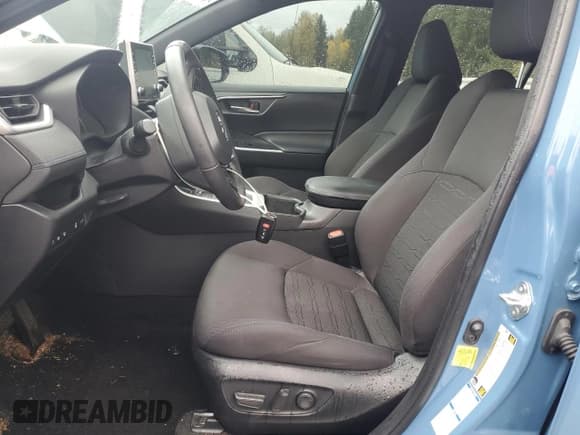 ✅ 2022 Toyota RAV4 Hybrid SE • VIN: 4T3T6RFV0NU097772 • Lot: 91712795. Wystawiony na Copart z przebiegiem 37 912 mil. Bezpłatny archiwum sprzedaży aukcyjnych z USA i szczegółowy raport historii pojazdu na DreamBid. Zdjęcie 7.