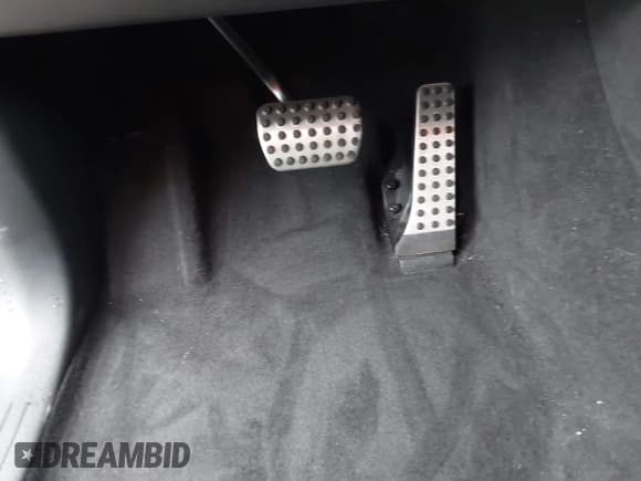 ✅ 2024 Mercedes-Benz GLS 450 • VIN: 4JGFF5KEXRB085487 • Lot: 40887211. Wystawiony na IAAI z przebiegiem 26 042 mil. Bezpłatny archiwum sprzedaży aukcyjnych z USA i szczegółowy raport historii pojazdu na DreamBid. Zdjęcie 17.