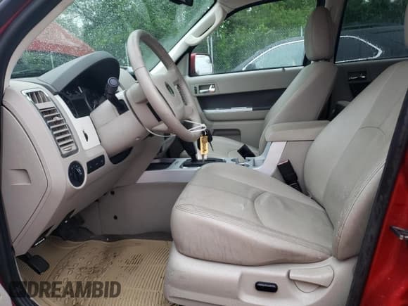 ✅ 2010 Mercury Mariner Premier • VIN: 4M2CN8H75AKJ13425 • Lot: 57613855. Listed on Copart with 90,437 mi. Free auction sales archive from the USA and detailed vehicle history report at DreamBid. Image 7.