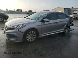 2015 Hyundai Sonata Limited z VIN 5NPE34AF7FH092839, wystawiony jako Copart lot #67860585 z przebiegiem 151 778 mil mil oraz Szkoda całkowita • Salvage title. Historia ofert i sprzedaży dostępna na DreamBid. Obrazek 1.