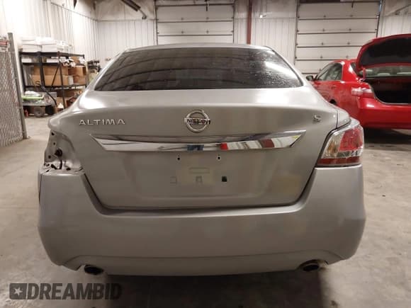 ✅ 2015 Nissan Altima 2.5 • VIN: 1N4AL3AP9FN310187 • Lot: 43562100. Listed on IAAI with 168,378 mi. Free auction sales archive from the USA and detailed vehicle history report at DreamBid. Image 17.