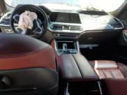 ✅ 2022 BMW X6 xDrive40i • VIN: 5UXCY6C02N9M22079 • Лот: 51158423. Опубликован ранее на Copart с пробегом 21 334 миль. Бесплатный доступ к архиву аукционных продаж из США и подробный отчёт об истории автомобиля на DreamBid. Изображение 8.