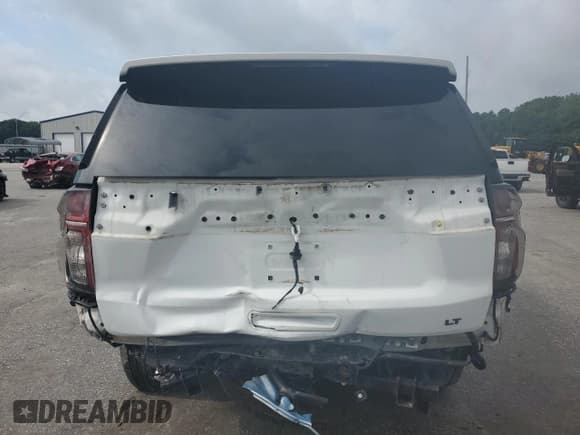 ✅ 2022 Chevrolet Suburban LT • VIN: 1GNSKCKD9NR304796 • Lot: 63745015. Listed on Copart with 81,685 mi. Free auction sales archive from the USA and detailed vehicle history report at DreamBid. Image 6.