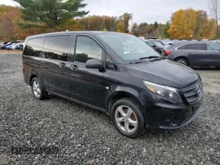 ✅ 2018 Mercedes-Benz Metris Passenger • VIN: WD4PG2EE7J3393947 • Lot: 87001285. Wystawiony na Copart z przebiegiem 157 740 mil. Bezpłatny archiwum sprzedaży aukcyjnych z USA i szczegółowy raport historii pojazdu na DreamBid. Zdjęcie 4.