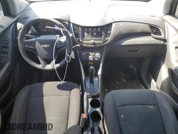 ✅ 2022 Chevrolet Trax LS • VIN: KL7CJNSM0NB550430 • Lot: 82180955. Listed on Copart with 62,479 mi. Free auction sales archive from the USA and detailed vehicle history report at DreamBid. Image 8.