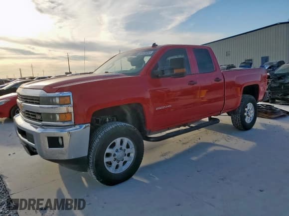 ✅ 2015 Chevrolet Silverado 2500HD LT • VIN: 1GC2KVE8XFZ117913 • Лот: 69125855. Опубликован ранее на Copart с пробегом 381 021 миль. Бесплатный доступ к архиву аукционных продаж из США и подробный отчёт об истории автомобиля на DreamBid. Изображение 1.