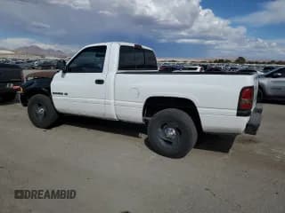 ✅ 1998 Dodge 1500 • VIN: 1B7HC16XXWS506887 • Лот: 72804034. Опубликован ранее на Copart с пробегом 202 901 миль. Бесплатный доступ к архиву аукционных продаж из США и подробный отчёт об истории автомобиля на DreamBid. Изображение 2.