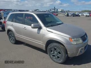 ✅ 2006 Suzuki Grand Vitara • VIN: JS3TD941664101264 • Lot: 42118193. Wystawiony na IAAI z przebiegiem 127 798 mil. Bezpłatny archiwum sprzedaży aukcyjnych z USA i szczegółowy raport historii pojazdu na DreamBid. Zdjęcie 1.