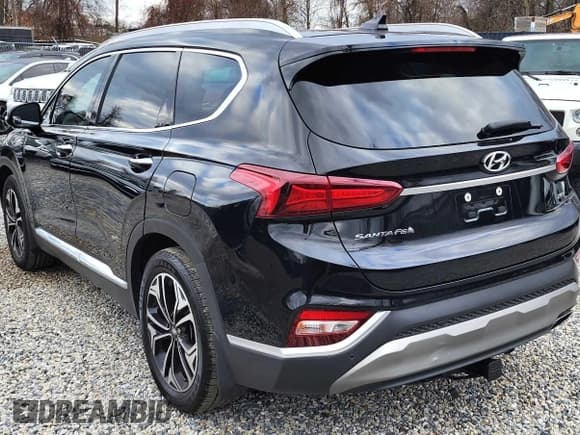 ✅ 2020 Hyundai Santa Fe SEL • VIN: 5NMS33AA2LH241703 • Lot: 61357853. Wystawiony na Copart z przebiegiem 200 365 mil. Bezpłatny archiwum sprzedaży aukcyjnych z USA i szczegółowy raport historii pojazdu na DreamBid. Zdjęcie 3.