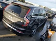 ✅ 2023 Volvo XC90 • VIN: YV4H60CV3P1923504 • Lot: 39598954. Wystawiony na Copart z przebiegiem 4 177 mil. Bezpłatny archiwum sprzedaży aukcyjnych z USA i szczegółowy raport historii pojazdu na DreamBid. Zdjęcie 3.