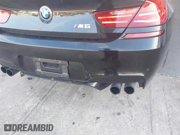 ✅ 2015 BMW M6 • VIN: WBSLZ9C5XFD651225 • Лот: 43676419. Опубликован ранее на IAAI с пробегом 29 092 миль. Бесплатный доступ к архиву аукционных продаж из США и подробный отчёт об истории автомобиля на DreamBid. Изображение 6.