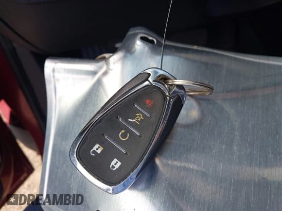 ✅ 2018 Chevrolet Equinox Premier • VIN: 2GNAXVEV5J6104209 • Lot: 43535725. Listed on IAAI with 94,074 mi. Free auction sales archive from the USA and detailed vehicle history report at DreamBid. Image 11.