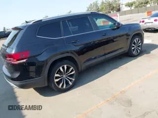 ✅ 2018 Volkswagen Atlas SE • VIN: 1V2CR2CA2JC534411 • Lot: 42672188. Wystawiony na IAAI z przebiegiem 97 392 mil. Bezpłatny archiwum sprzedaży aukcyjnych z USA i szczegółowy raport historii pojazdu na DreamBid. Zdjęcie 4.