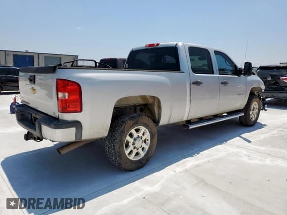 ✅ 2013 Chevrolet Silverado 2500HD LT • VIN: 1GC1CXCG6DF140330 • Лот: 59207335. Опубликован ранее на Copart с пробегом 90 183 миль. Бесплатный доступ к архиву аукционных продаж из США и подробный отчёт об истории автомобиля на DreamBid. Изображение 3.