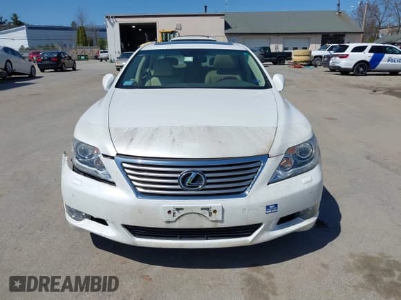 ✅ 2012 Lexus LS 460 • VIN: JTHCL5EF4C5014049 • Lot: 42107343. Listed on IAAI with 49,677 mi. Free auction sales archive from the USA and detailed vehicle history report at DreamBid. Image 12.