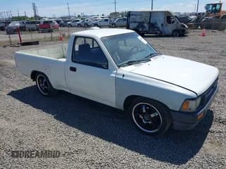 ✅ 1994 Toyota Pickup • VIN: 4TARN81A4RZ246357 • Lot: 42664261. Listed on IAAI with 218,034 mi. Free auction sales archive from the USA and detailed vehicle history report at DreamBid. Image 1.
