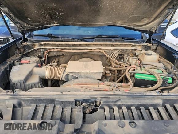 ✅ 2020 Chevrolet Silverado 2500HD Work Truck • VIN: 1GC1YLE72LF271986 • Lot: 43933991. Wystawiony na IAAI z przebiegiem 132 329 mil. Bezpłatny archiwum sprzedaży aukcyjnych z USA i szczegółowy raport historii pojazdu na DreamBid. Zdjęcie 13.