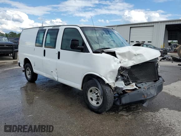✅ 2008 Chevrolet Express Cargo • VIN: 1GCGG25C781137094 • Lot: 56494395. Listed on Copart with 100,037 mi. Free auction sales archive from the USA and detailed vehicle history report at DreamBid. Image 4.