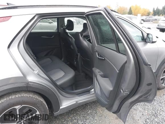 ✅ 2025 Kia Niro EX • VIN: KNDCR3LE4S5257891 • Lot: 43635186. Listed on IAAI with 726 mi. Free auction sales archive from the USA and detailed vehicle history report at DreamBid. Image 8.