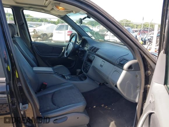 ✅ 1998 Mercedes-Benz M 320/430/500 • VIN: 4JGAB54E9WA013555 • Lot: 42536177. Listed on IAAI with 152,896 mi. Free auction sales archive from the USA and detailed vehicle history report at DreamBid. Image 5.