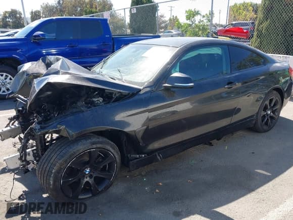 ✅ 2015 BMW 4 Series 428i • VIN: WBA3N7C52FK222628 • Lot: 43359185. Listed on IAAI with 75,912 mi. Free auction sales archive from the USA and detailed vehicle history report at DreamBid. Image 2.