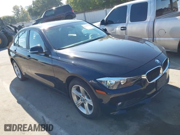 ✅ 2015 BMW 3 Series 320i • VIN: WBA3B1G5XFNT02015 • Лот: 43563337. Опубликован ранее на IAAI с пробегом 114 043 миль. Бесплатный доступ к архиву аукционных продаж из США и подробный отчёт об истории автомобиля на DreamBid. Изображение 1.