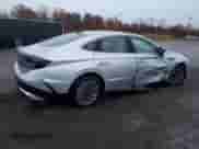 2025 Hyundai Sonata SEL z VIN KMHL34JJ0SA123146, wystawiony jako Copart lot #90739255 z przebiegiem 19 204 mil mil oraz Czysty tytuł • Clean title. Historia ofert i sprzedaży dostępna na DreamBid. Obrazek 3.