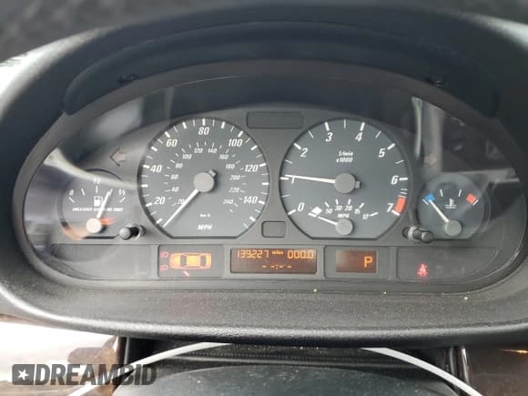 ✅ 2004 BMW 3 Series 325Ci • VIN: WBABW33464PL24359 • Lot: 70896285. Listed on Copart with 139,227 mi. Free auction sales archive from the USA and detailed vehicle history report at DreamBid. Image 9.