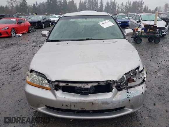 ✅ 1998 Honda Accord LX • VIN: 1HGCG5645WA033628 • Лот: 43864348. Опубликован ранее на IAAI с пробегом 226 932 миль. Бесплатный доступ к архиву аукционных продаж из США и подробный отчёт об истории автомобиля на DreamBid. Изображение 13.