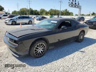 ✅ 2009 Dodge Challenger SE • VIN: 2B3LJ44V19H527367 • Lot: 71460655. Listed on Copart with 141,011 mi. Free auction sales archive from the USA and detailed vehicle history report at DreamBid. Image 1.