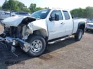 ✅ 2008 GMC Sierra 2500HD SLE1 • VIN: 1GTHK29K68E140632 • Lot: 42355891. Wystawiony na IAAI z przebiegiem 168 590 mil. Bezpłatny archiwum sprzedaży aukcyjnych z USA i szczegółowy raport historii pojazdu na DreamBid. Zdjęcie 2.