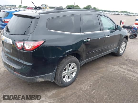 ✅ 2014 Chevrolet Traverse LT • VIN: 1GNKVGKD4EJ348282 • Lot: 42498340. Wystawiony na IAAI z przebiegiem 172 179 mil. Bezpłatny archiwum sprzedaży aukcyjnych z USA i szczegółowy raport historii pojazdu na DreamBid. Zdjęcie 4.