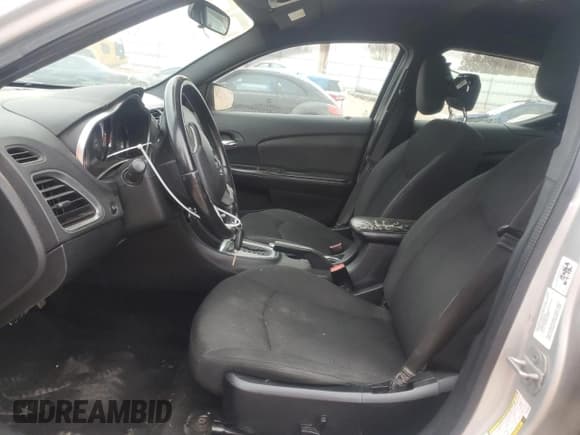 ✅ 2012 Dodge Avenger SXT • VIN: 1C3CDZCB4CN146951 • Лот: 83226974. Опубликован ранее на Copart с пробегом 204 829 миль. Бесплатный доступ к архиву аукционных продаж из США и подробный отчёт об истории автомобиля на DreamBid. Изображение 7.