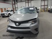 ✅ 2017 Toyota RAV4 LE • VIN: 2T3BFREV4HW603072 • Lot: 43761913. Wystawiony na IAAI z przebiegiem 54 891 mil. Bezpłatny archiwum sprzedaży aukcyjnych z USA i szczegółowy raport historii pojazdu na DreamBid. Zdjęcie 12.