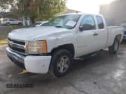 ✅ 2007 Chevrolet Silverado 1500 Work Truck • VIN: 1GCEK19C97E500349 • Лот: 43659427. Опубликован ранее на IAAI с пробегом 338 333 миль. Бесплатный доступ к архиву аукционных продаж из США и подробный отчёт об истории автомобиля на DreamBid. Изображение 17.