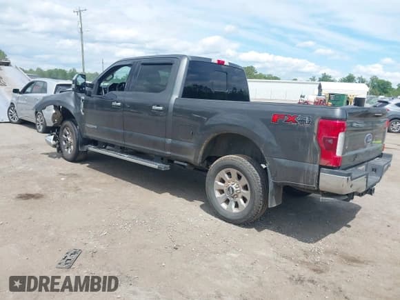 ✅ 2018 Ford F-250 XL • VIN: 1FT7W2BT1JEB15386 • Lot: 42191304. Listed on IAAI with 78,301 mi. Free auction sales archive from the USA and detailed vehicle history report at DreamBid. Image 3.