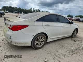 2013 Hyundai Sonata GLS z VIN 5NPEB4AC0DH648771, wystawiony jako Copart lot #86265855 z przebiegiem 173 810 mil mil oraz Czysty tytuł • Clean title. Historia ofert i sprzedaży dostępna na DreamBid. Obrazek 3.