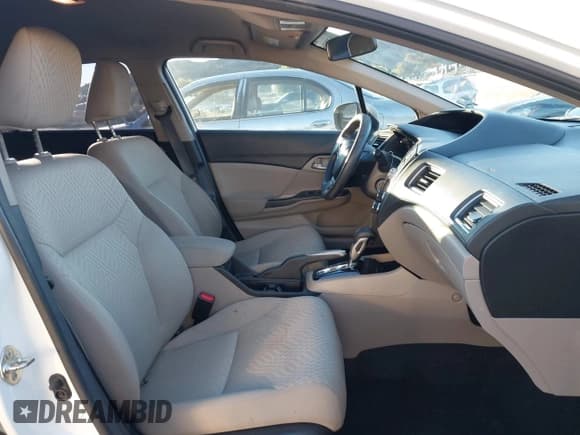 ✅ 2015 Honda Civic LX • VIN: 19XFB2F5XFE250901 • Lot: 43652896. Listed on IAAI with 133,778 mi. Free auction sales archive from the USA and detailed vehicle history report at DreamBid. Image 5.