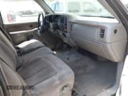 ✅ 2000 Chevrolet Silverado 1500 LT • VIN: 1GCEC19T0YZ139455 • Лот: 42447520. Опубликован ранее на IAAI с пробегом 284 539 миль. Бесплатный доступ к архиву аукционных продаж из США и подробный отчёт об истории автомобиля на DreamBid. Изображение 5.