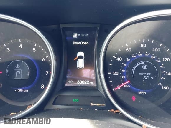 ✅ 2014 Hyundai Santa Fe • VIN: 5XYZUDLB5EG127411 • Lot: 43442706. Listed on IAAI with 68,022 mi. Free auction sales archive from the USA and detailed vehicle history report at DreamBid. Image 7.